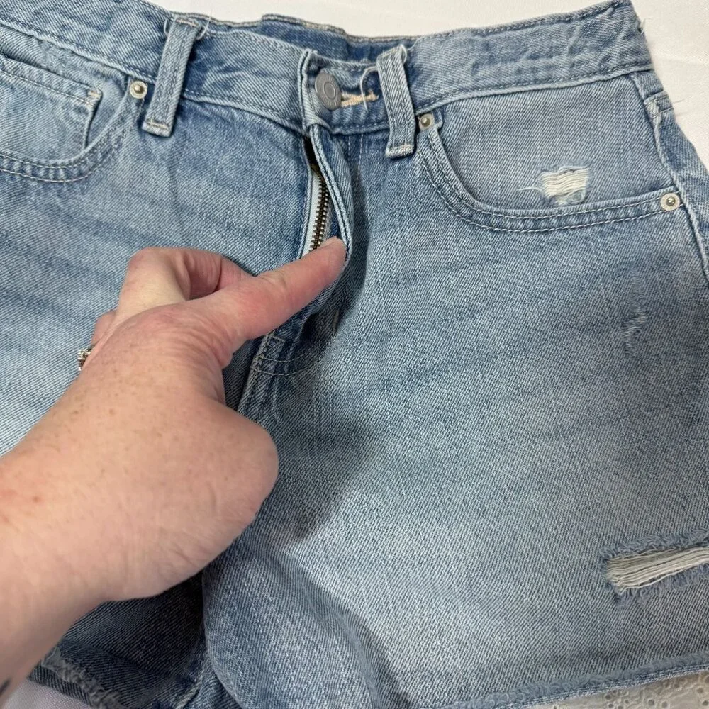 Old Navy Girls‎ High Rise Light Wash Lace Trim Jean Shorts 16 Adjustable Waist